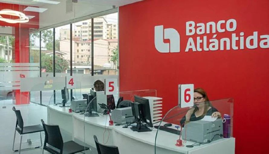 Banco Atlántida triplica sus activos en El Salvador