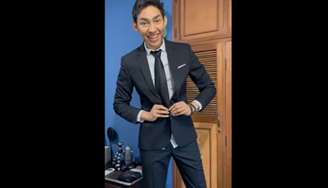 Fernanfloo gana el premio a Mejor trayectoria de los premios Esland