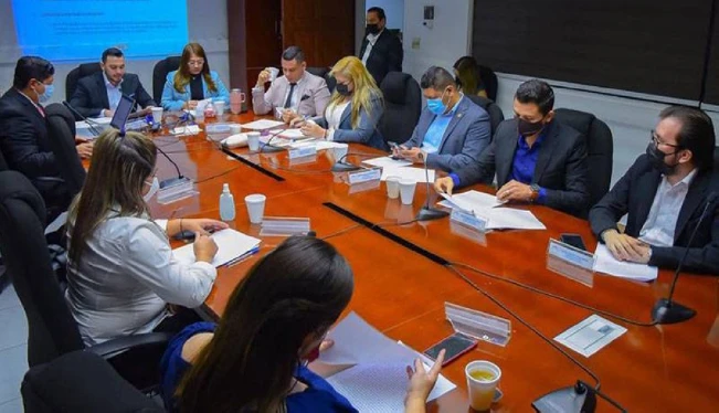 Exigen no aprobar amnistías veladas por delitos de guerra