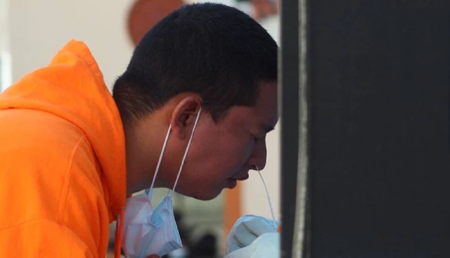 Sindicato denuncia que Salud niega prueba covid a enfermería