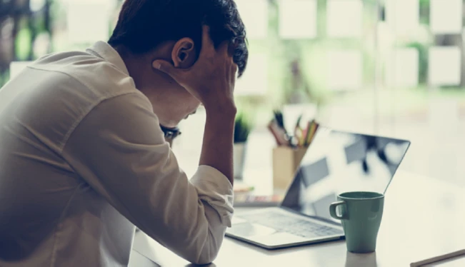 La OMS insta a proteger la salud de los empleados mientras teletrabajan