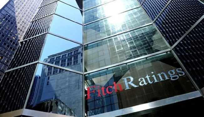 Fitch rebaja calificación crediticia de El Salvador a CCC