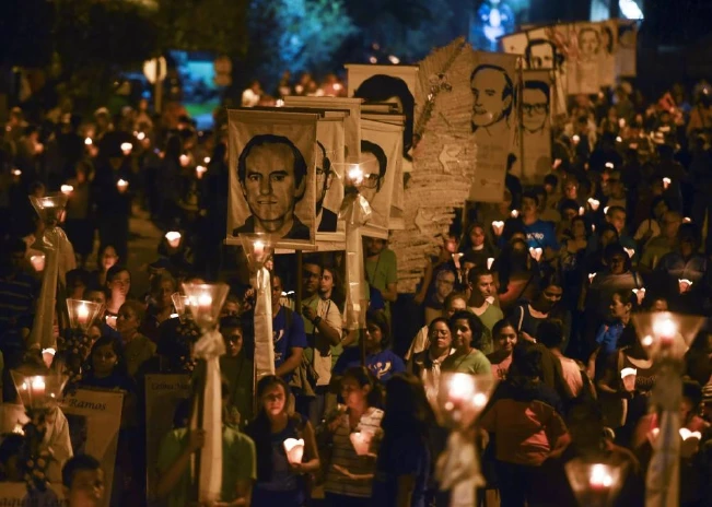 Acusan a expresidente Cristiani, Parker y militares por la masacre jesuita