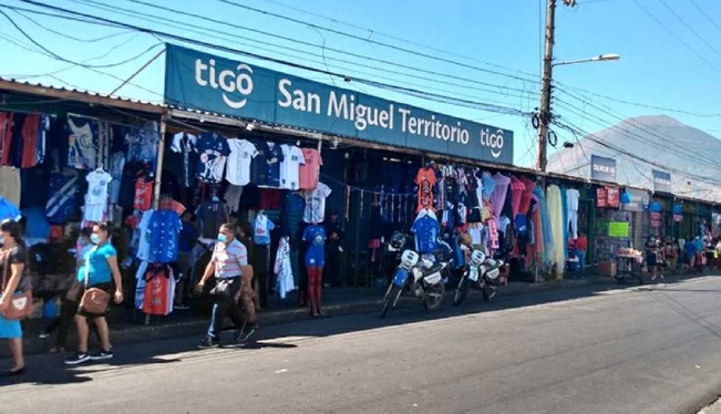 Incertidumbre sigue entre comerciantes migueleños a 10 meses de incendio