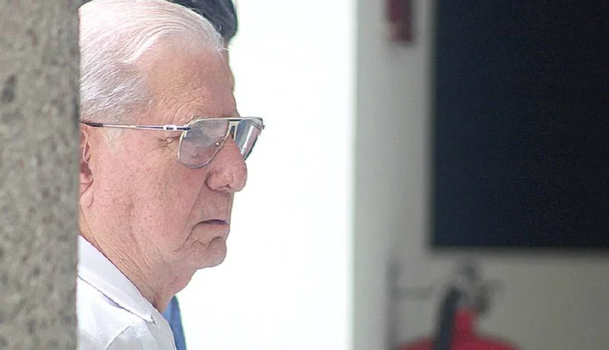 Notifican de delitos a siete de 13 acusados en caso de la masacre jesuita