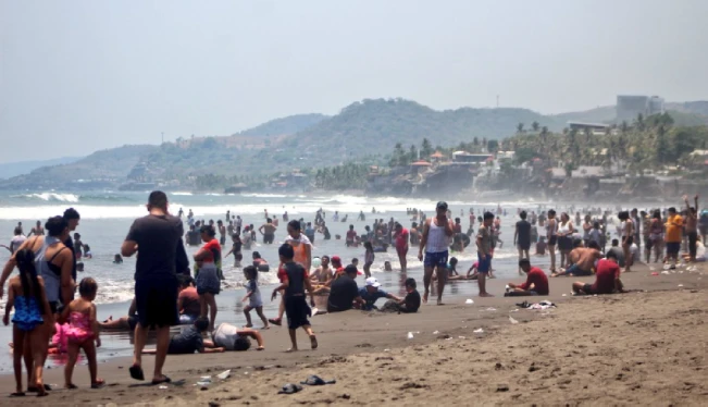 El Salvador rompe su meta de turismo interno con más de 400 mil visitantes en Semana Santa