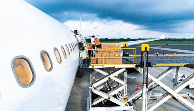 Adimex inicia operación de la terminal de carga aérea