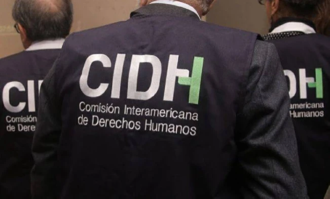 CIDH urge a El Salvador respetar derechos e investigar muertes bajo custodia estatal