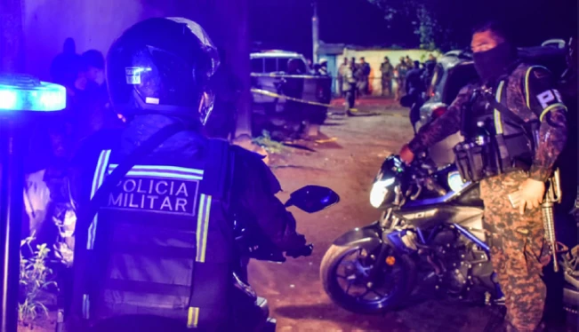 Human Rights Watch condena violencia de pandillas y abusos policiales en El Salvador