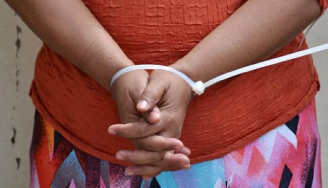 Mujer es condenada a 50 años por homicidio de su hija recién nacida