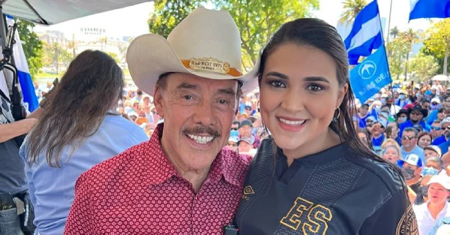 "El patriarca del corrido" compone canción a Nayib Bukele y pide reelección