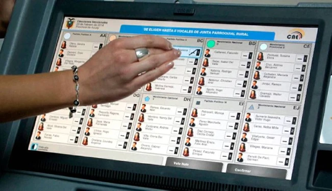 Reiteran desde el TSE petición a diputados para auditar sistemas