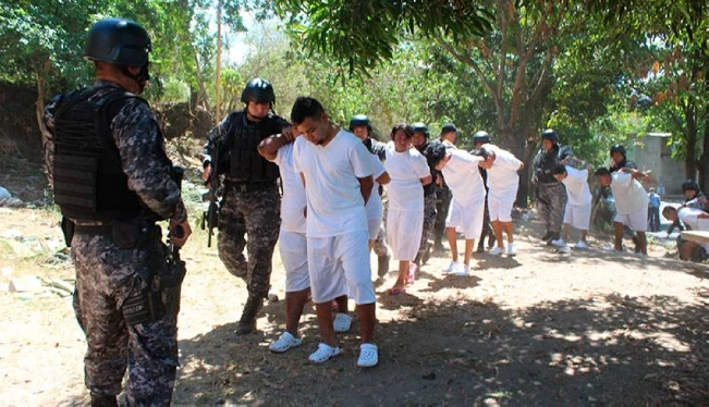 Gobierno anuncia juicios por cada “clica” de pandillas
