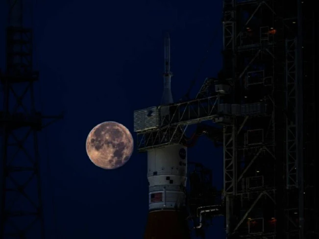 ¿Por qué se canceló el lanzamiento del cohete hacia la Luna?