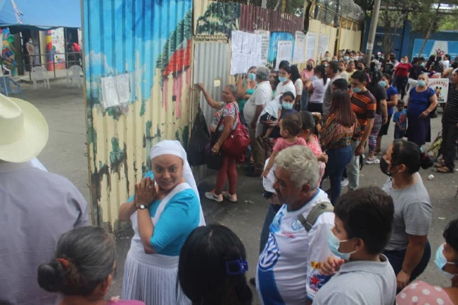 Trasladan a más de 400 reas de cárcel de mujeres a prisiones del occidente