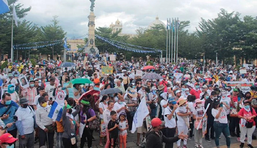 Protesta pacífica contra Gobierno