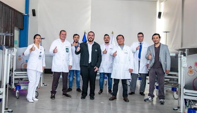 Minsal entrega 27 camas a UCI del Hospital Bloom con una inversión de $140,000