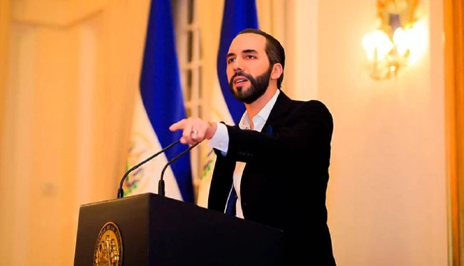 Bukele critica canje de prisioneros entre EEUU y Venezuela
