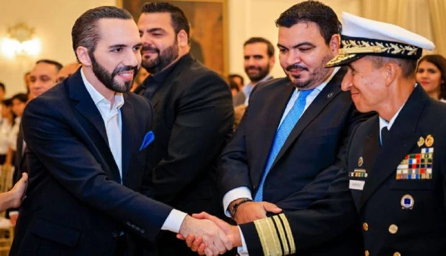 Magistrado del TSE dice que transfuguismo no aplica para Bukele