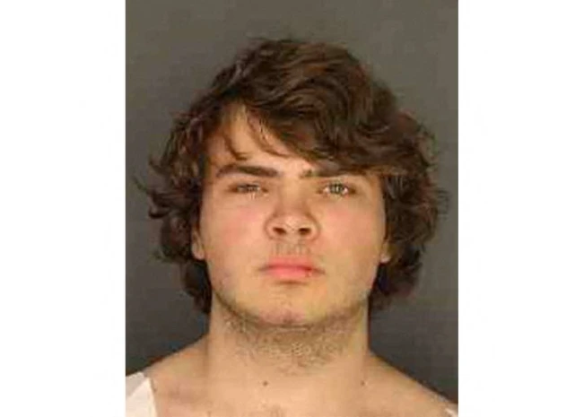 Adolescente de EEUU se declara culpable de matanza racista en supermercado