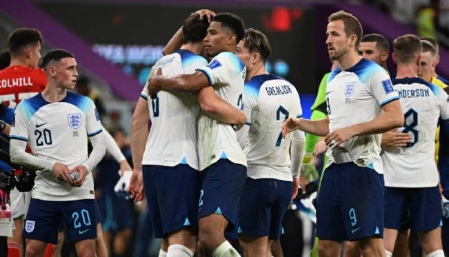 Inglaterra sella su pase a octavos y despide con goleada a Gales del Mundial