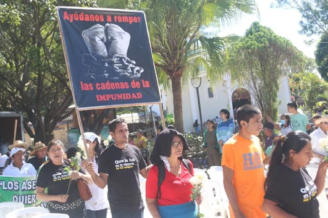 Recuerdan masacre de El Mozote y piden fin a impunidad