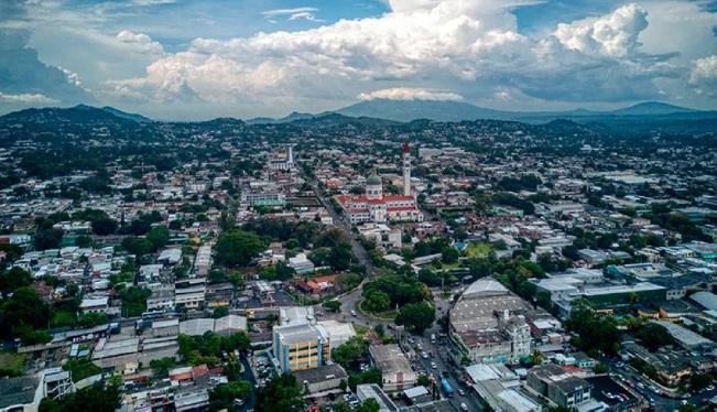 Vivienda, la principal inversión de los salvadoreños en EE.UU. en el país
