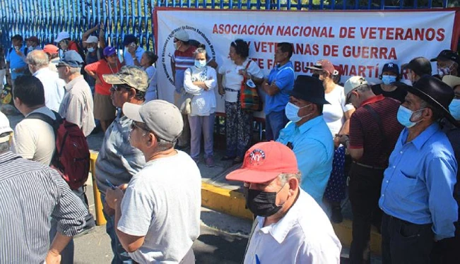 ISP deberá pagar pensiones a excombatientes y veteranos militares