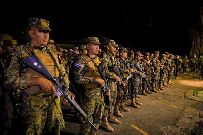 Gobierno despliega cerco militar en comunidad Tutunichapa