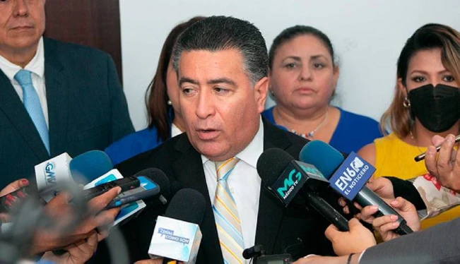 ¿Cómo defendió la reforma de pensiones el diputado Portillo Cuadra?
