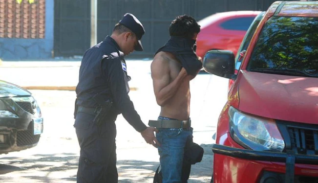 Los tres cercos militares ya registran cerca de 900 detenciones