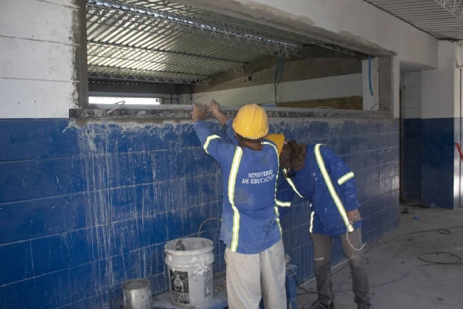 Educación asegura que cerca de 70 escuelas son renovadas