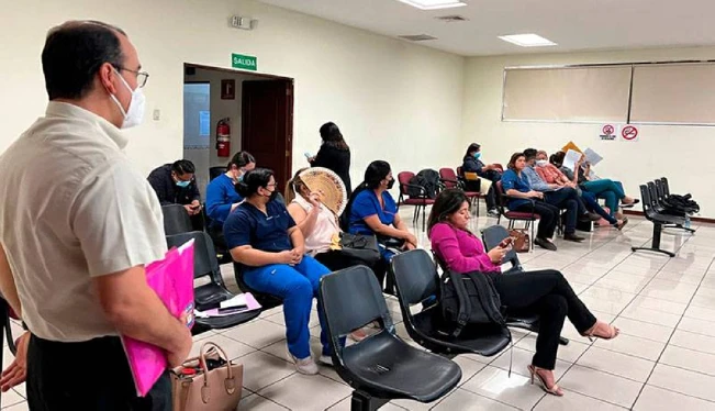Procesan a 17 médicos por muerte de un bebé en la Primero de Mayo