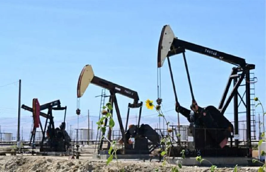 Reservas comerciales de petróleo en EEUU aumentan
