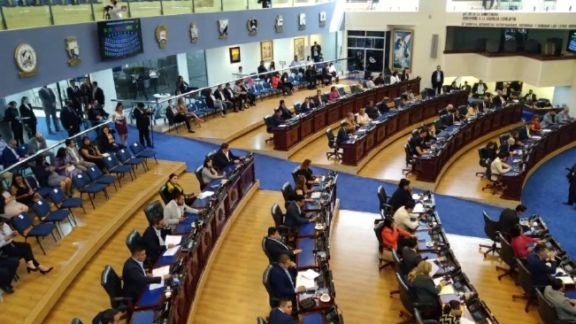 Aprueban hasta 15 años de prisión por fraude y bloquear inscripción de candidatos en elecciones