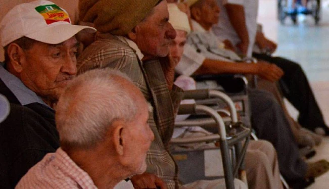 Preparan marcha negra por nueva reforma de pensiones