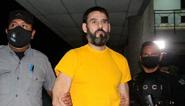 Ernesto Muyshondt lleva un mes en huelga de hambre