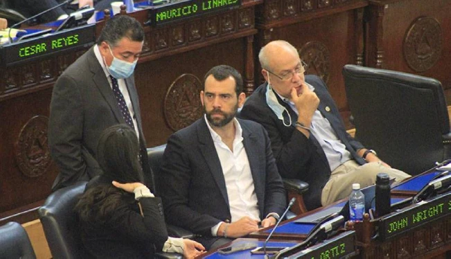 Propuestas de oposición no se incluyen en el registro oficial del Parlamento