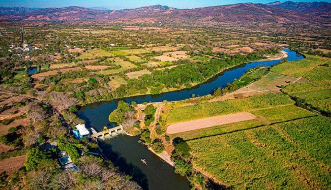 Presidente de Anda descarta contaminación en el río Lempa