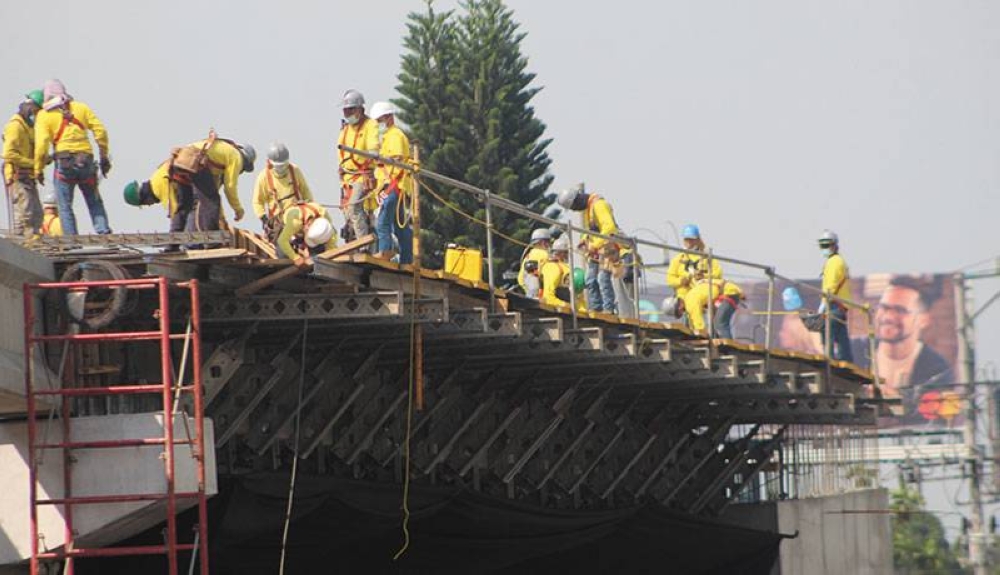 La construcción y servicios sostienen la economía salvadoreña