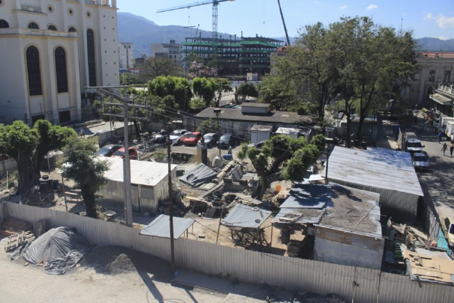 Nuevo mercado café será construido en terreno de la UES en el centro