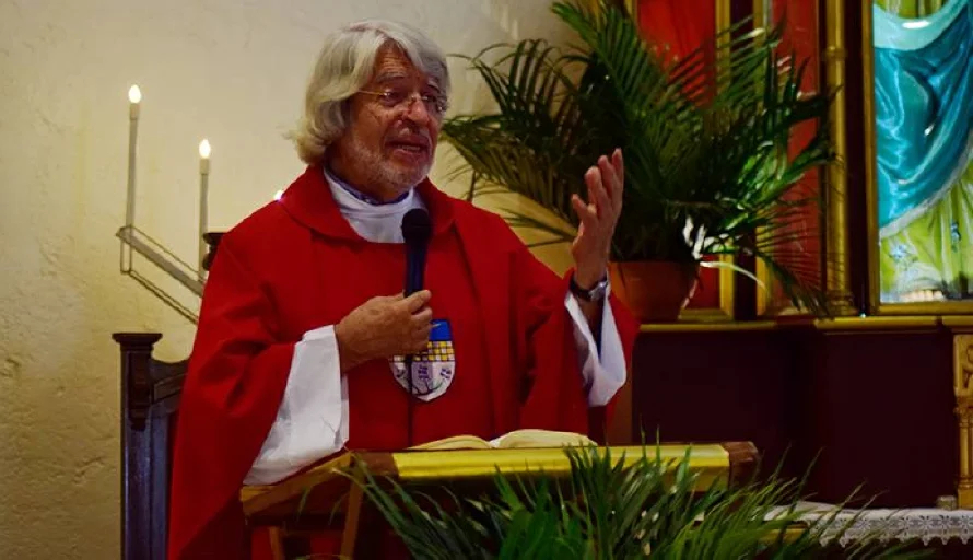 Ordenan capturar al padre Jesús Erazo por violación sexual de una menor