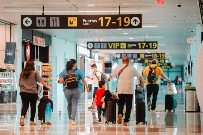 Viajeros ya no tendrán que llenar el formulario aduanero al llegar a El Salvador