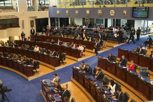 Nuevas Ideas dice, antes de audiencia por Beatriz, que "jamás" aprobará el aborto en El Salvador