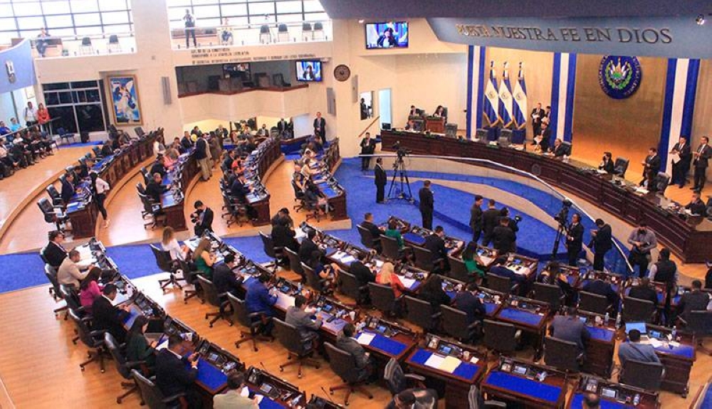 ¿Cuántos diputados tendría NI y el resto de partidos si reducen la Asamblea?