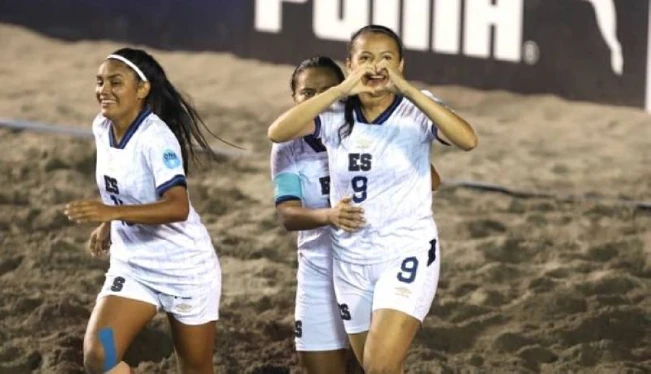 Selecta femenina de fútbol playa clasifica a los Juegos Mundiales tras golear a Bahamas