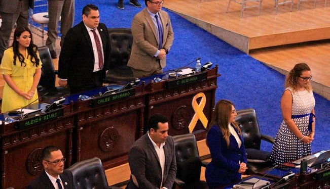 Reforman presupuesto de 2023 con votos y críticas de oposición