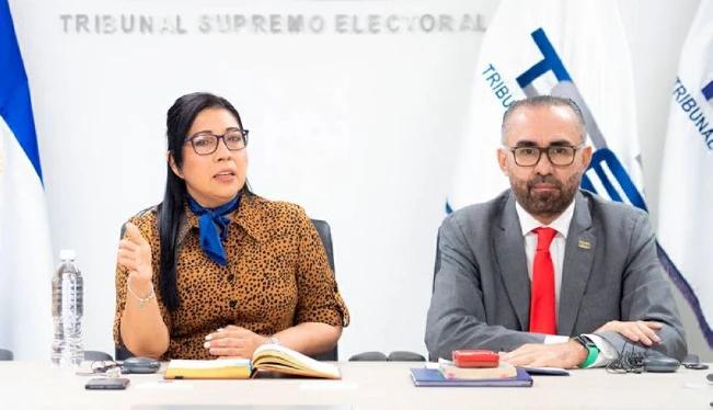 Contratación de auditoría con un mes de retraso según el calendario electoral