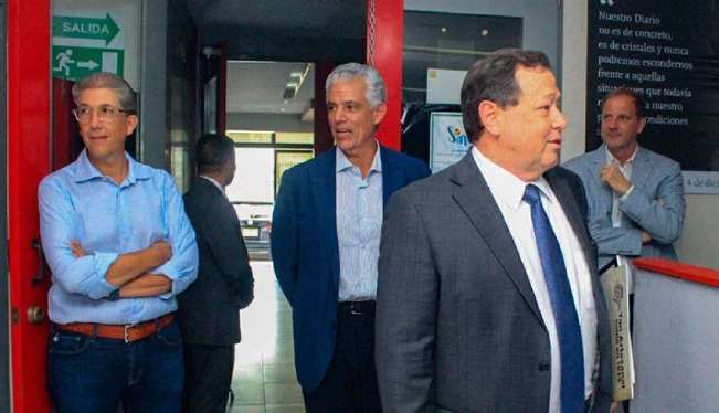 Embajador EEUU pide no sacrificar libertad de prensa por diferencias