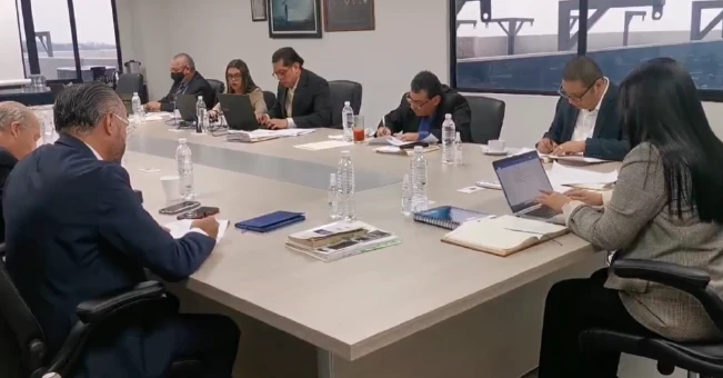 TSE revoca decisión y opta por “contratación con competencia” de voto electrónico